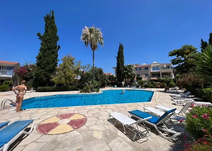 Paradise Gardens Crown-Jewel, 2B, Pools, Gardens