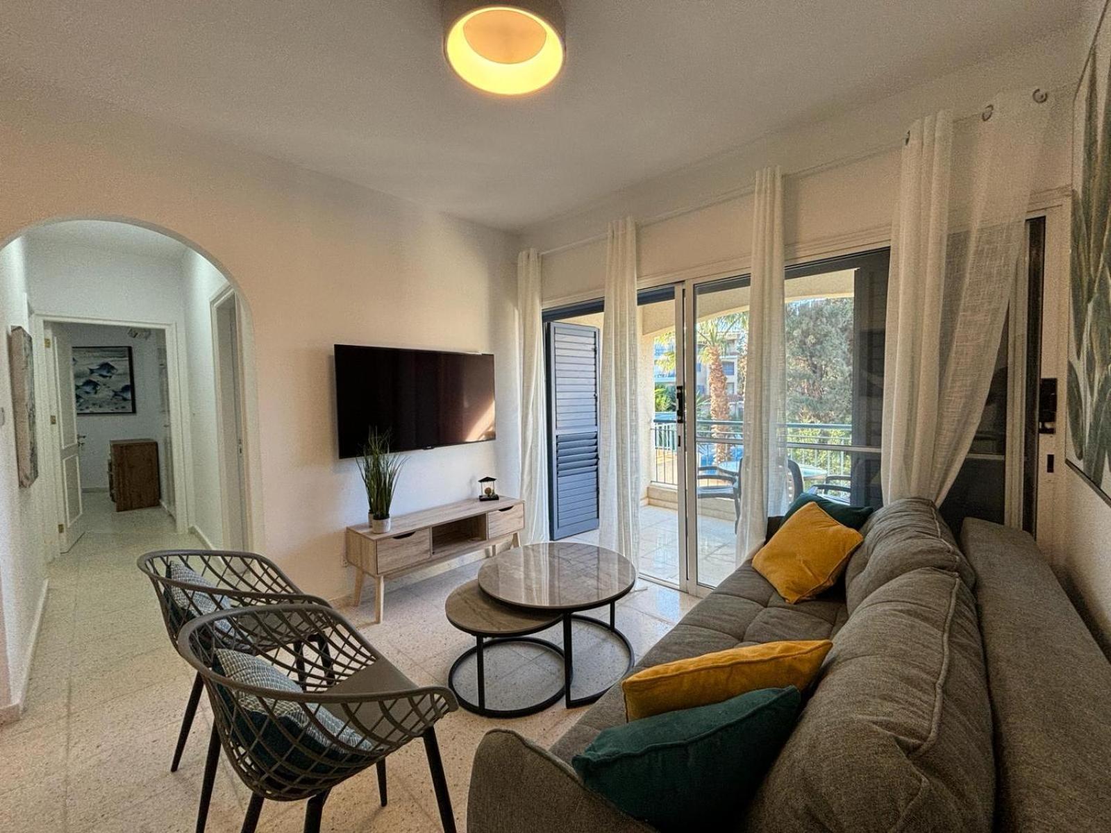 Paradise Gardens Crown-jewel, 2b, Pools, Gardens Apartament *